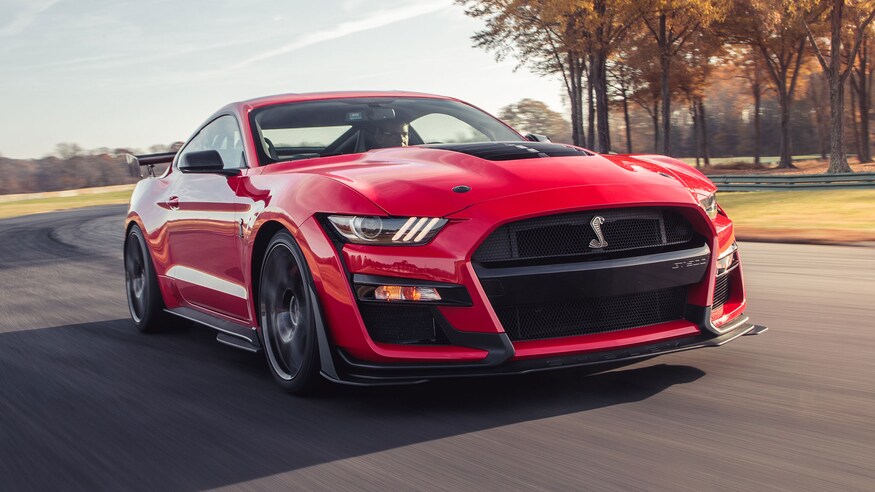 2020-Ford-Mustang-Shelby-GT500-10.jpg